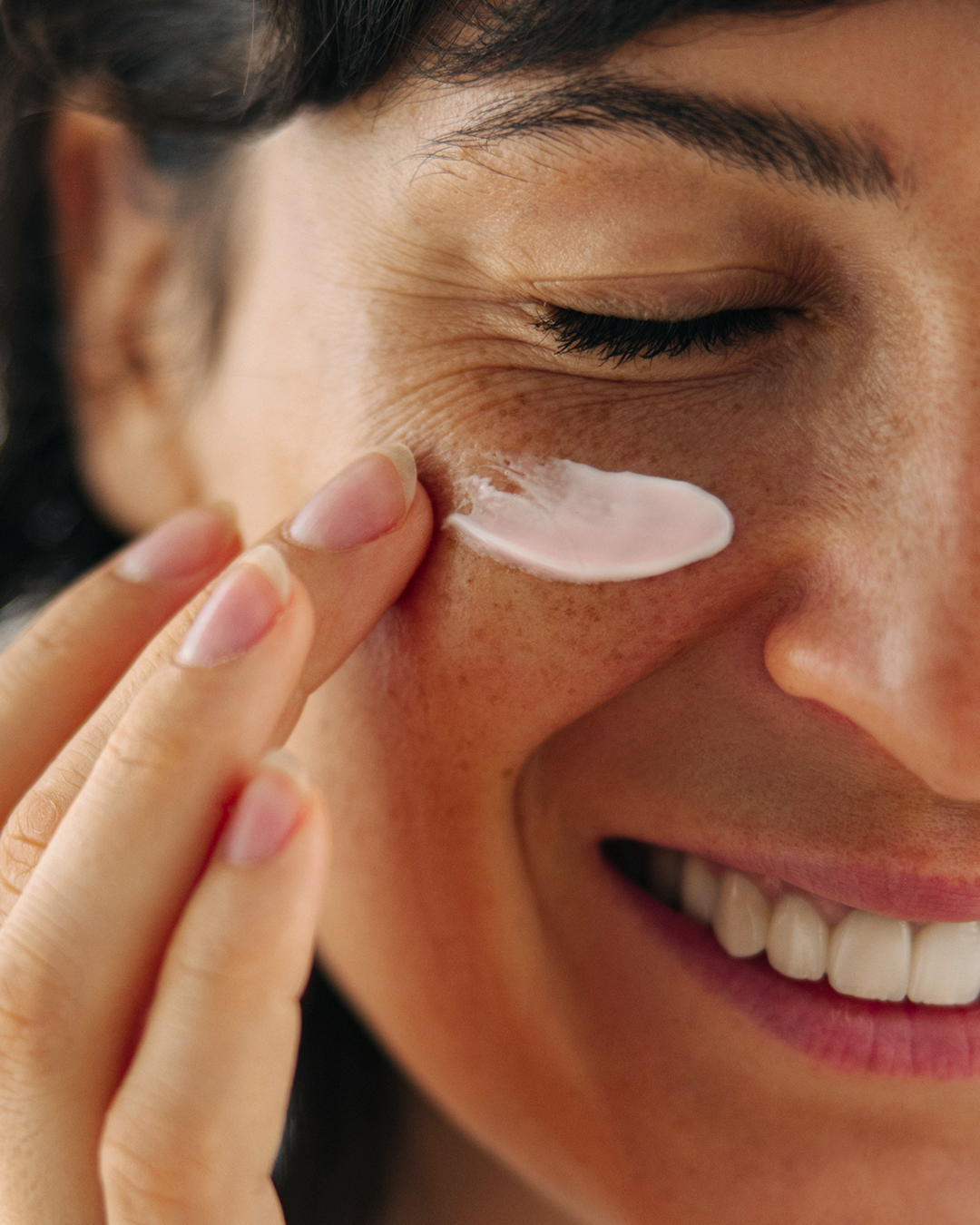 Uriage Age Absolu Redensifying Rosy Cream - Image 2